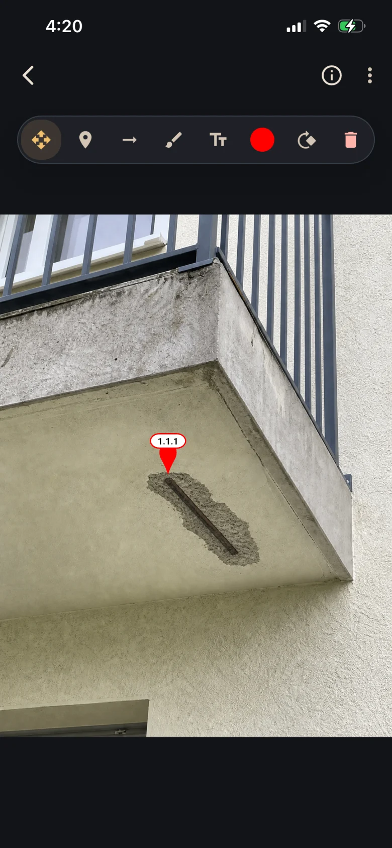 Detailed evidence: Pin 1.1.1 documents the concrete spalling and exposed reinforcement.